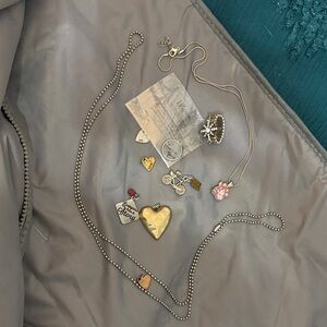 Mixed lot costume jewelry. Some is thirty-one